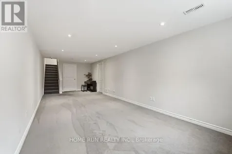 752 Carnelian Crescent Ottawa ON K4M 0E2