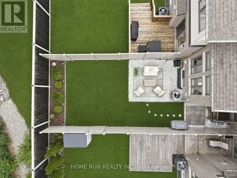 752 Carnelian Crescent Ottawa ON K4M 0E2
