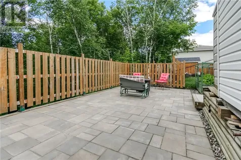 22 Timber Ridge Court Sudbury ON P3E 6K1