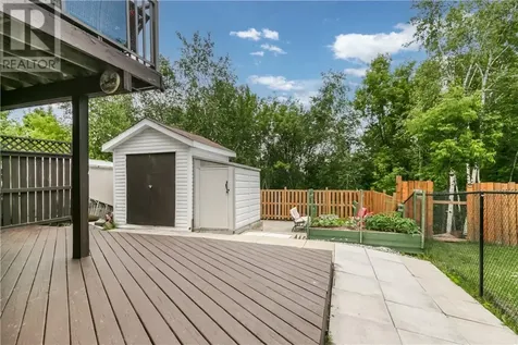 22 Timber Ridge Court Sudbury ON P3E 6K1