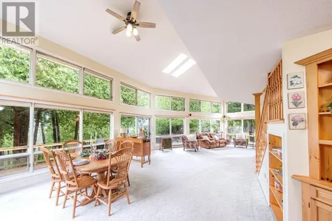 12 Pennie Avenue Tehkummah ON P0P 2C0