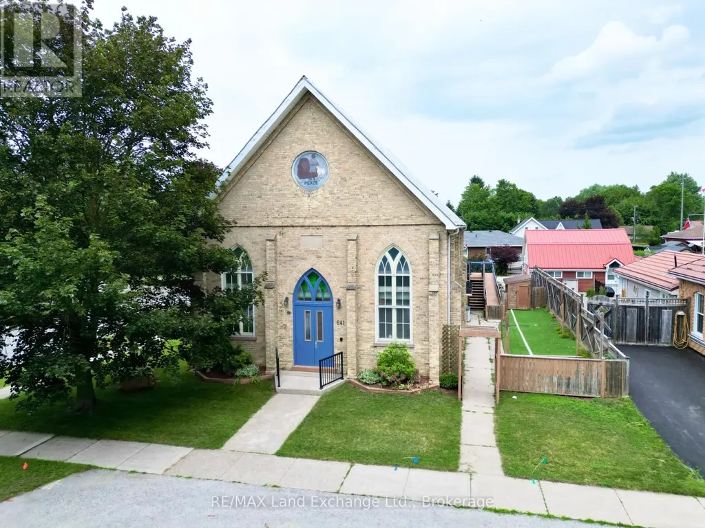 641 Market Street Saugeen Shores ON N0H 2C3