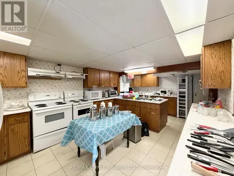 641 Market Street Saugeen Shores ON N0H 2C3