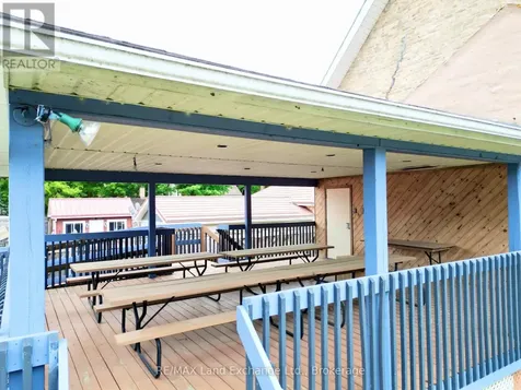 641 Market Street Saugeen Shores ON N0H 2C3