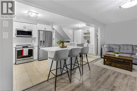 4465 Comfort Crescent Beamsville ON L3J 1M3