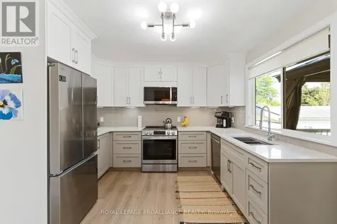 795 Laurier Boulevard Brockville ON K6V 5Z5