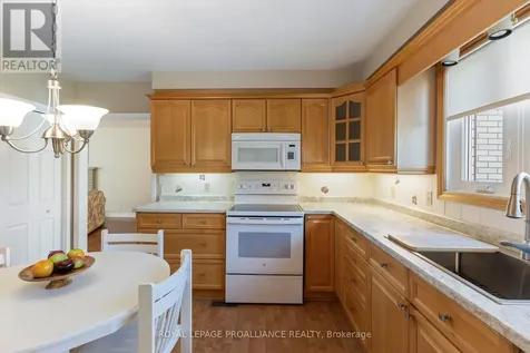 1 Hardy Crescent Brockville ON K6V 3A2