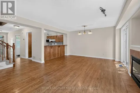 24 Gray Crescent Ottawa ON K2K 3J6