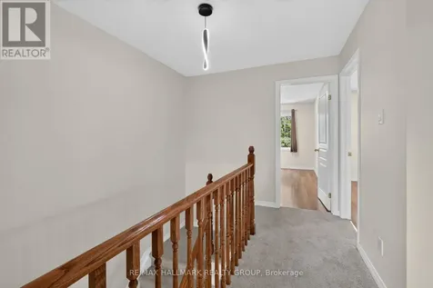 24 Gray Crescent Ottawa ON K2K 3J6
