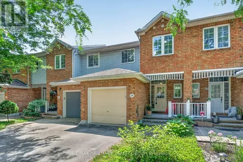 24 Gray Crescent Ottawa ON K2K 3J6