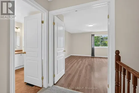 24 Gray Crescent Ottawa ON K2K 3J6