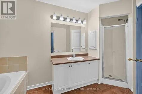24 Gray Crescent Ottawa ON K2K 3J6