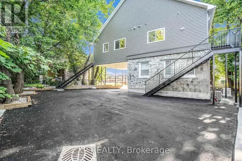 838 St. Laurent Boulevard Ottawa ON K1K 3A9