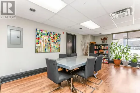 429 Somerset Street West Ottawa ON K2P 2P5