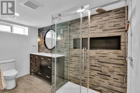 1321 Rustic Drive Ottawa ON K2C 2Y3