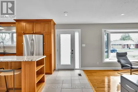 1321 Rustic Drive Ottawa ON K2C 2Y3