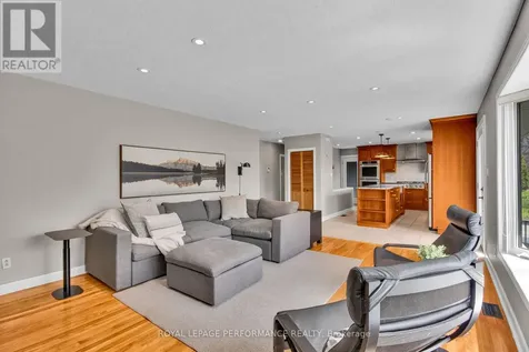 1321 Rustic Drive Ottawa ON K2C 2Y3