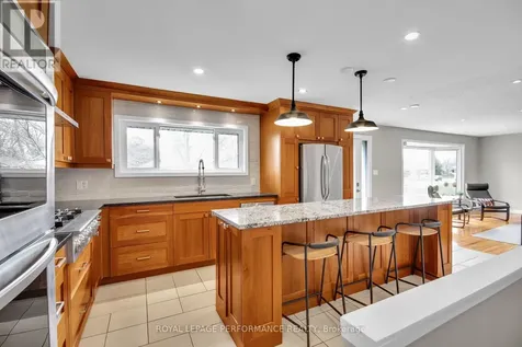 1321 Rustic Drive Ottawa ON K2C 2Y3