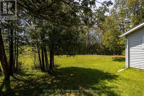 181 Woodland Circle Chatsworth ON N0H 1G0