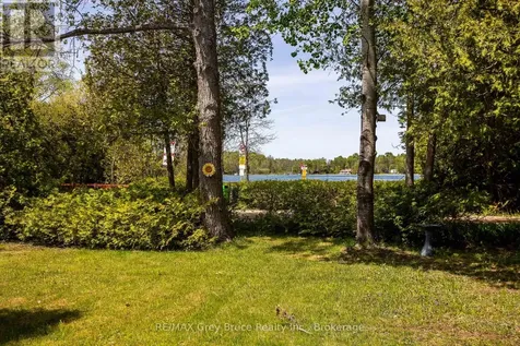 181 Woodland Circle Chatsworth ON N0H 1G0