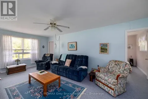 181 Woodland Circle Chatsworth ON N0H 1G0