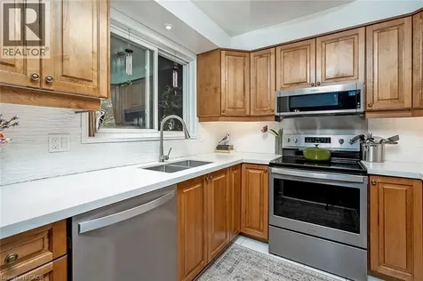 1580 Kerns Road Burlington ON L7P 3A7