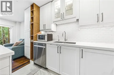 2116 Prospect Street Burlington ON L7R 1Y9