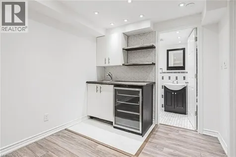 2116 Prospect Street Burlington ON L7R 1Y9