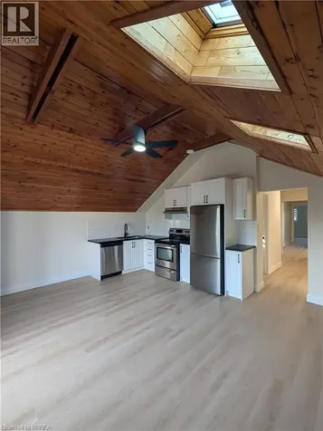 413 Concession Street Hamilton ON L9A 1B8