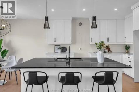 211 Rosewood Crescent Chatham ON N7M 0V4