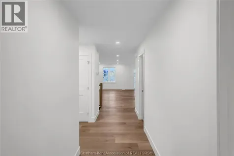 8 Cornerstone Place Chatham ON N7M 0V8