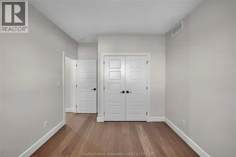 207 Rosewood Crescent Chatham ON N7M 0V4