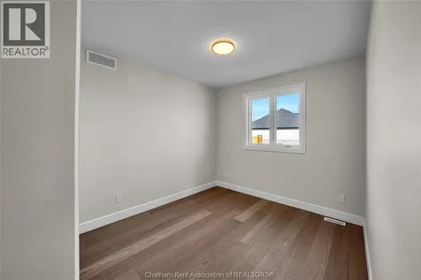 203 Rosewood Crescent Chatham ON N7M 0V4