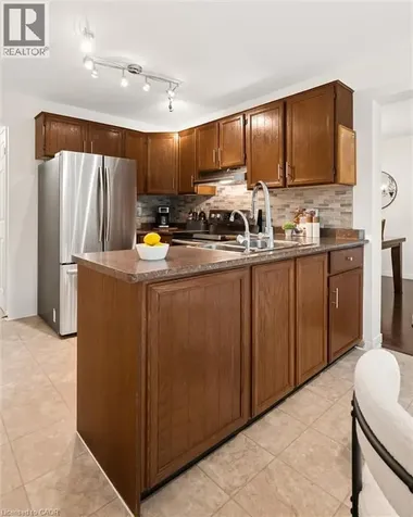 482 Foxhill Place Waterloo ON N2T 1X7
