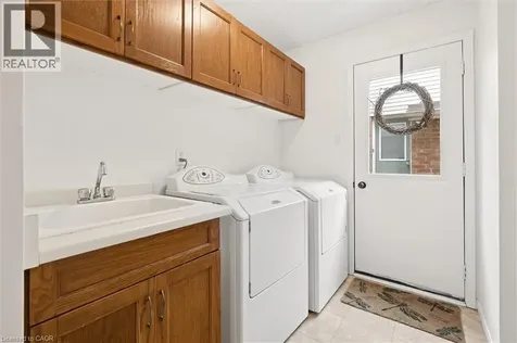 482 Foxhill Place Waterloo ON N2T 1X7