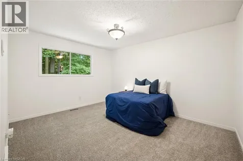 482 Foxhill Place Waterloo ON N2T 1X7