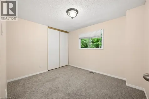 482 Foxhill Place Waterloo ON N2T 1X7