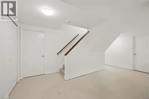 482 Foxhill Place Waterloo ON N2T 1X7