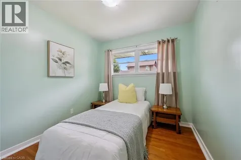 31 Third Avenue Cambridge ON N1S 2C5