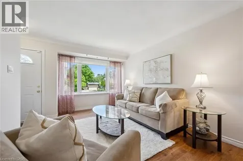 31 Third Avenue Cambridge ON N1S 2C5