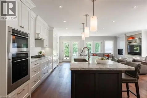 27 Wilson Street Oakville ON L6K 3G2