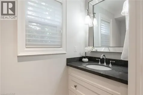 27 Wilson Street Oakville ON L6K 3G2