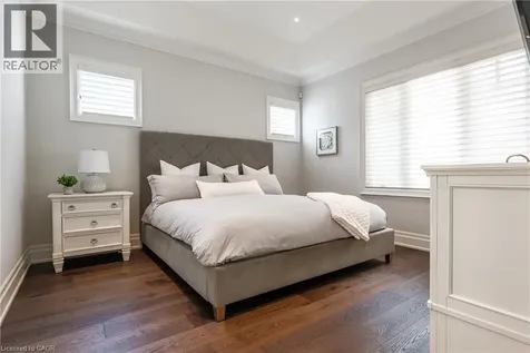 27 Wilson Street Oakville ON L6K 3G2