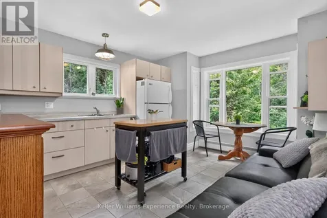 3744 Flos 4 Road West Springwater ON L0M 1S0