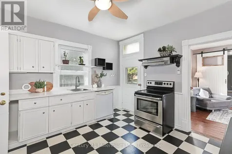 117 Elm Street Collingwood ON L9Y 3J3