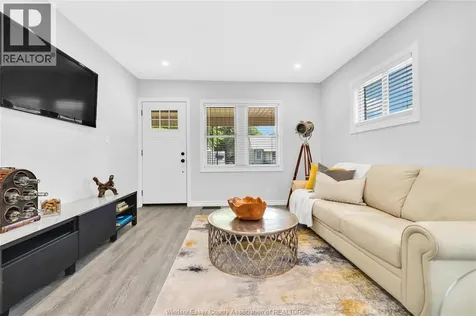 1209 Curry Avenue Windsor ON N9B 2C8