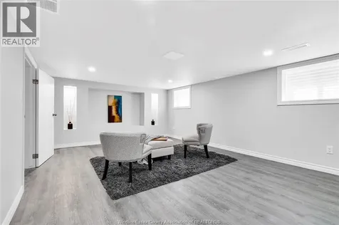 1209 Curry Avenue Windsor ON N9B 2C8