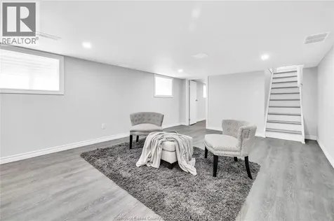 1209 Curry Avenue Windsor ON N9B 2C8