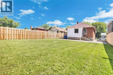 1209 Curry Avenue Windsor ON N9B 2C8