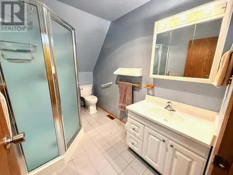 60 Campbell Road Kenora ON P9N 4N3